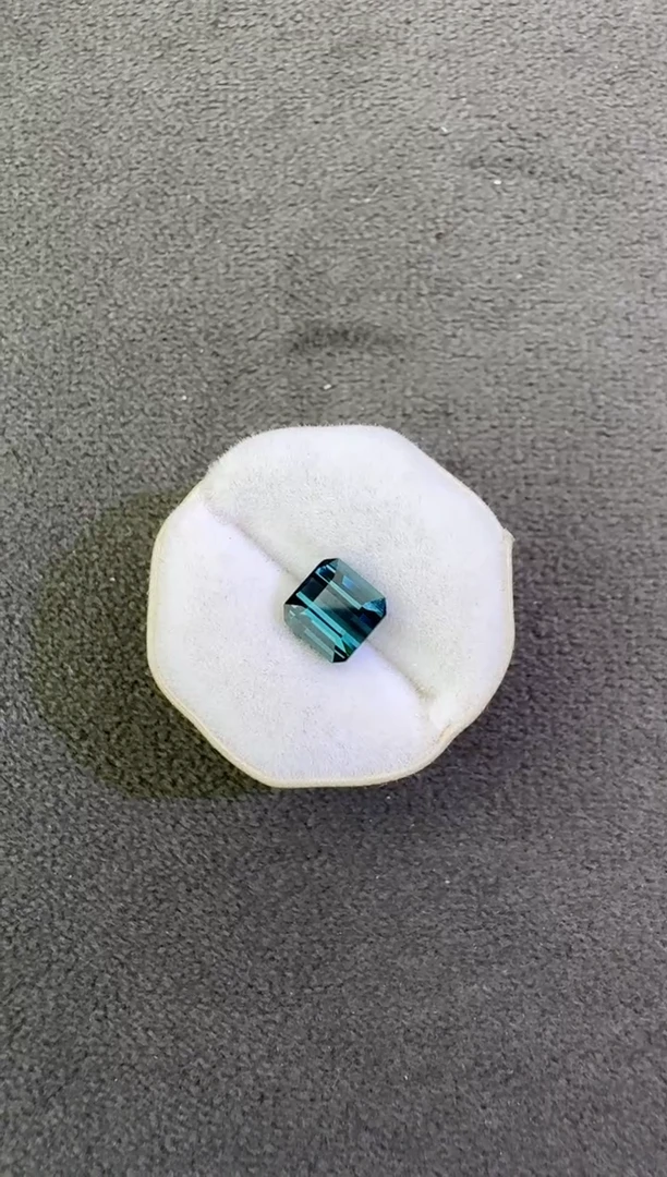 未镶嵌珠宝半成品碧玺1.28ct
