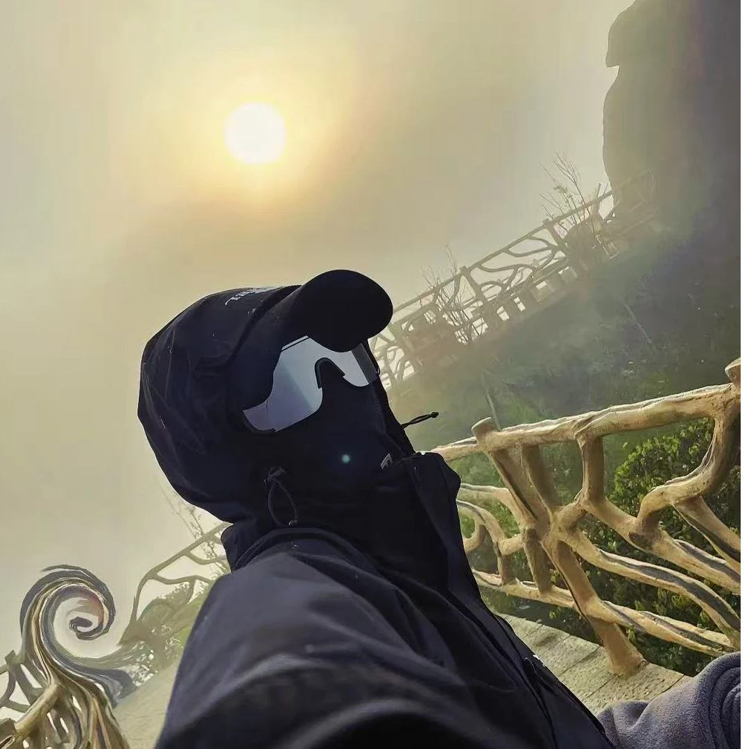 2025春季新款1003正肩软壳冲锋衣户外运动