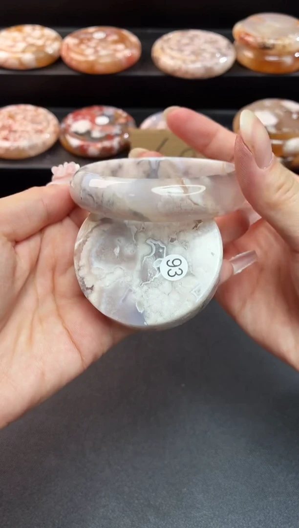 手镯玛瑙/玉髓未镶嵌石英质玉手镯