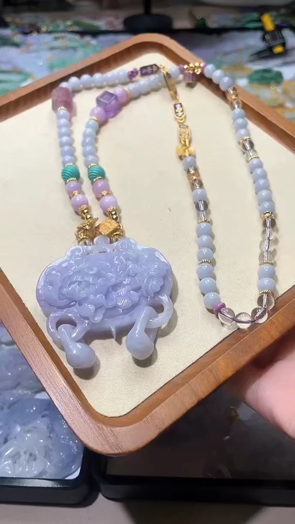 【闪购商品】翡翠颈饰未镶嵌吊坠