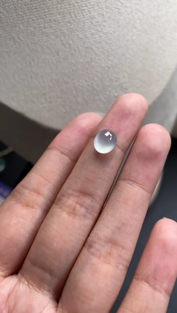 散珠翡翠冰种蛋面