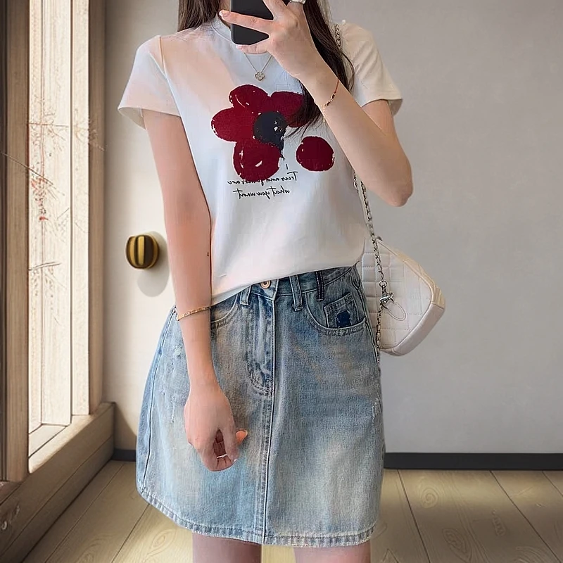 宽松印花时尚百搭小众设计感T恤女2025夏季新款修身短袖上衣简约