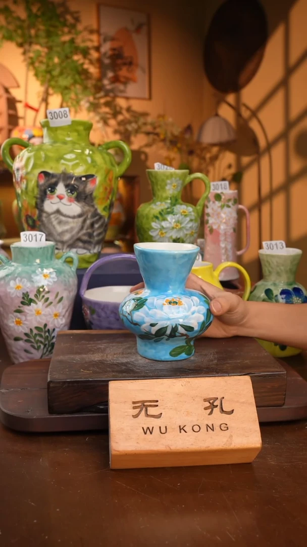 摆件7-108口径7高度14 1-2误差手工手绘有些许色差 完美慎拍