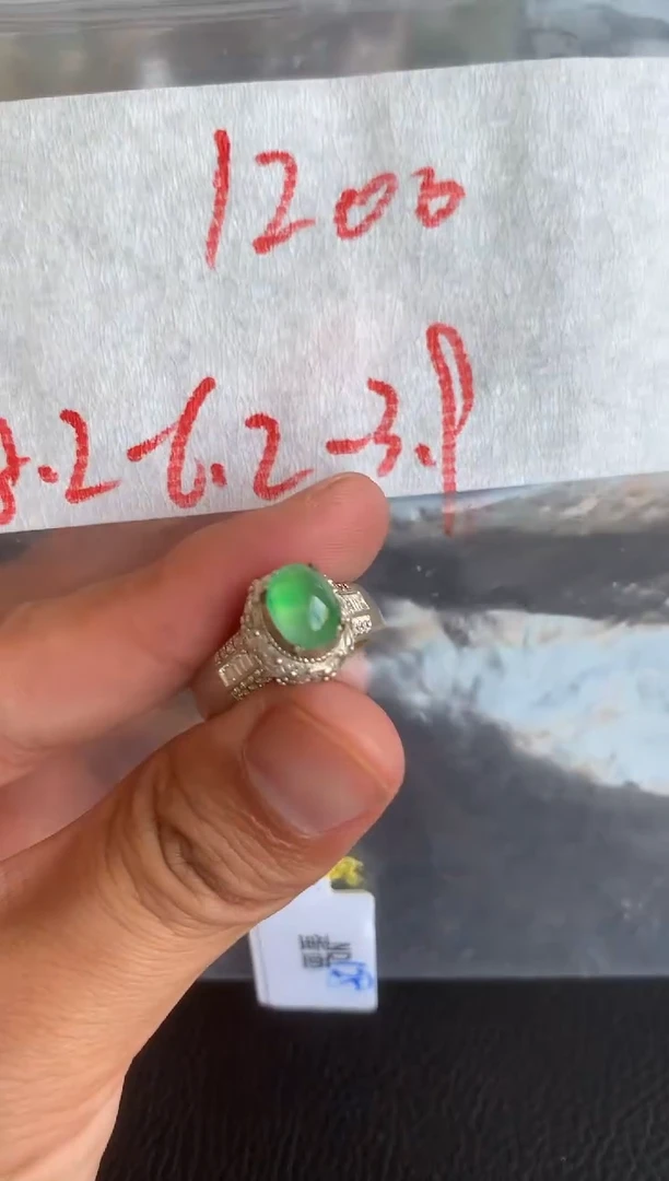 未镶嵌定制翡翠缅甸A货翡翠，拍一发一