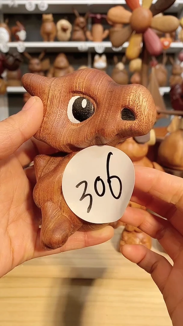 【闪购商品】木木雕摆件可爱卡通