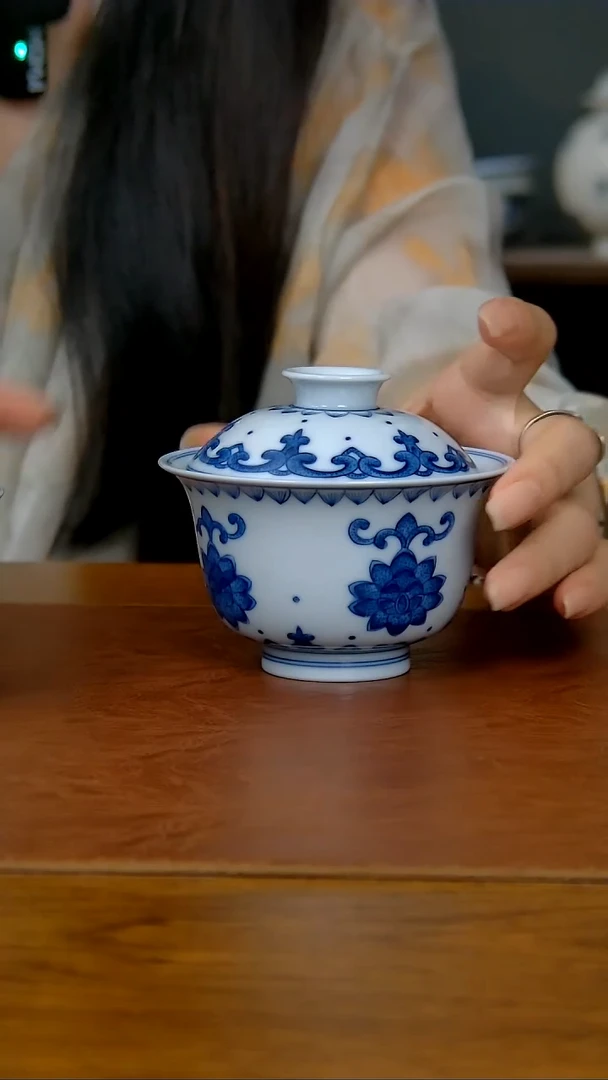陶瓷宝相莲花两才盖碗
