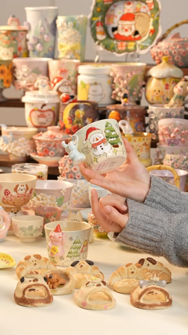 摆件陶景德镇釉下彩手绘设计师款陶瓷