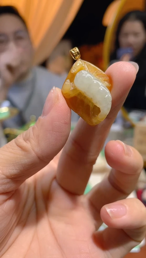 【闪购商品】翡翠颈饰18K金镶嵌假一赔三