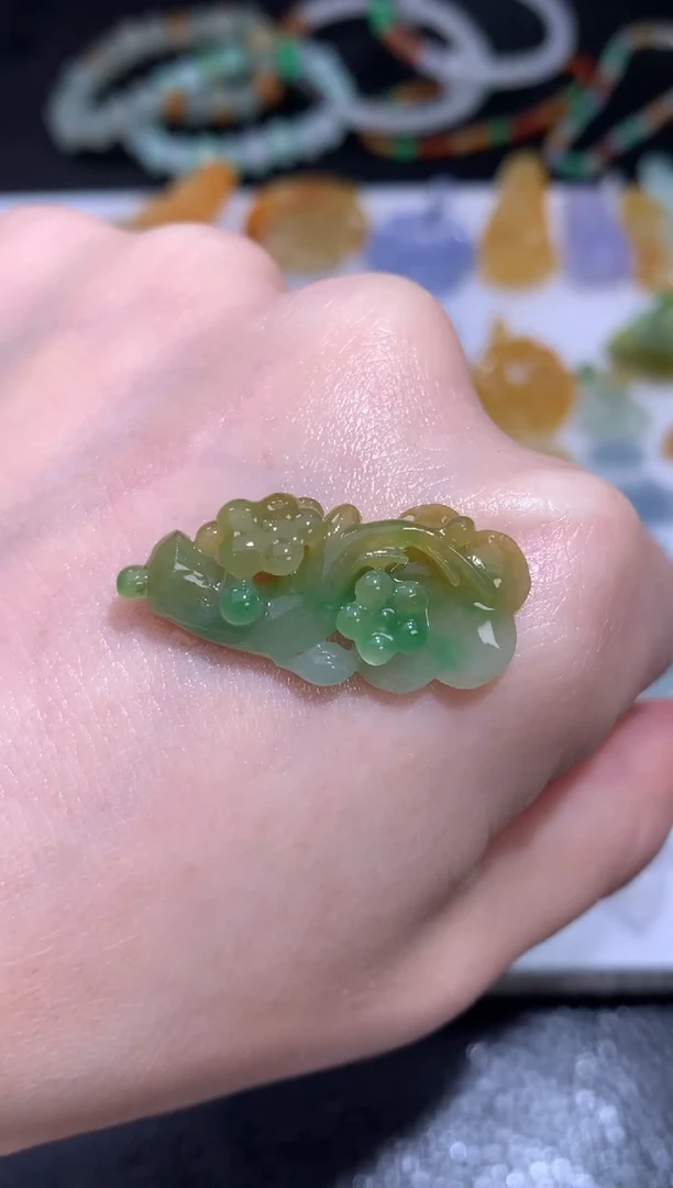未镶嵌定制翡翠梅花桩