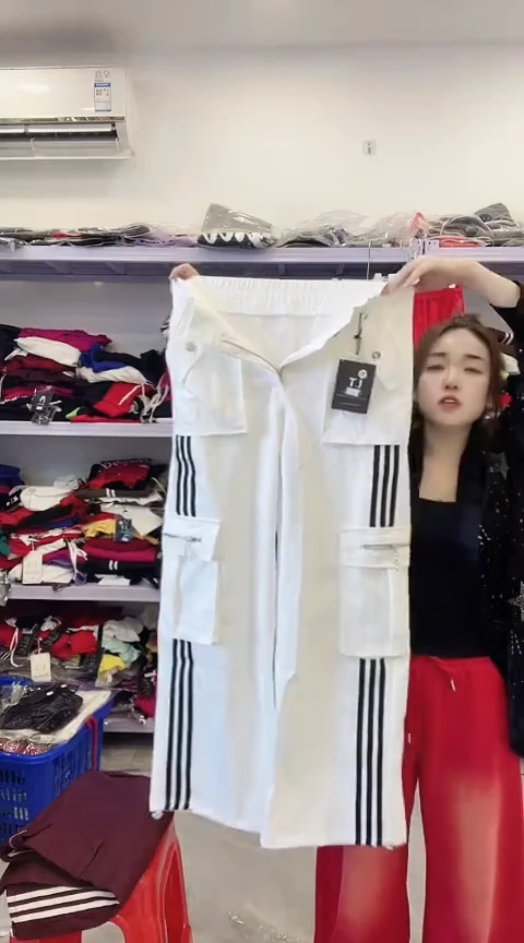闪电购精品女装153M