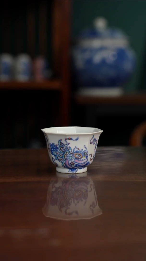 空山明月 新斗彩 醒狮