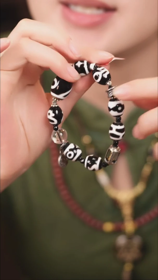 玛瑙/玉髓（覆膜）颈饰未镶嵌柒木珠宝