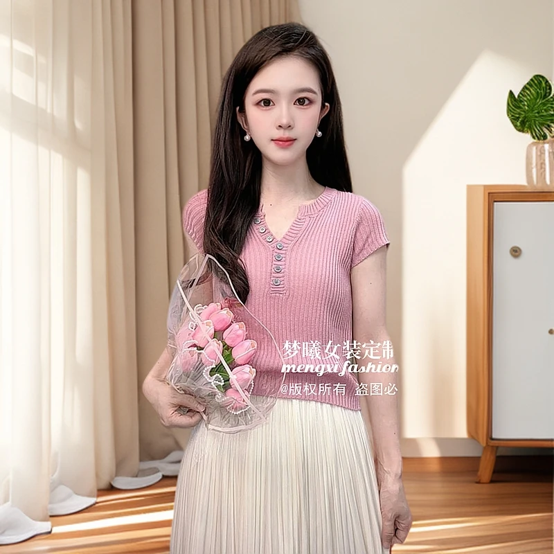 梦曦正版柔软薄款显白小香风V领针织衫女短款夏季洋气上衣女38017