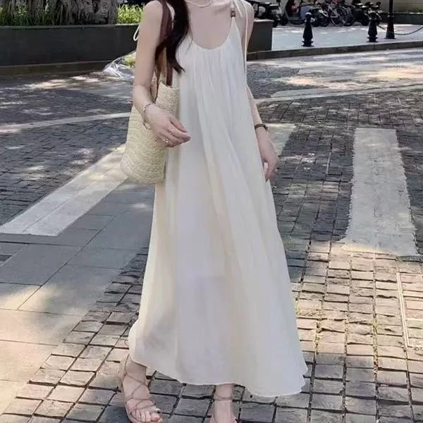 【冰冰】茶歇法式温柔风吊带连衣裙夏季高级感宽松海报度假风裙子