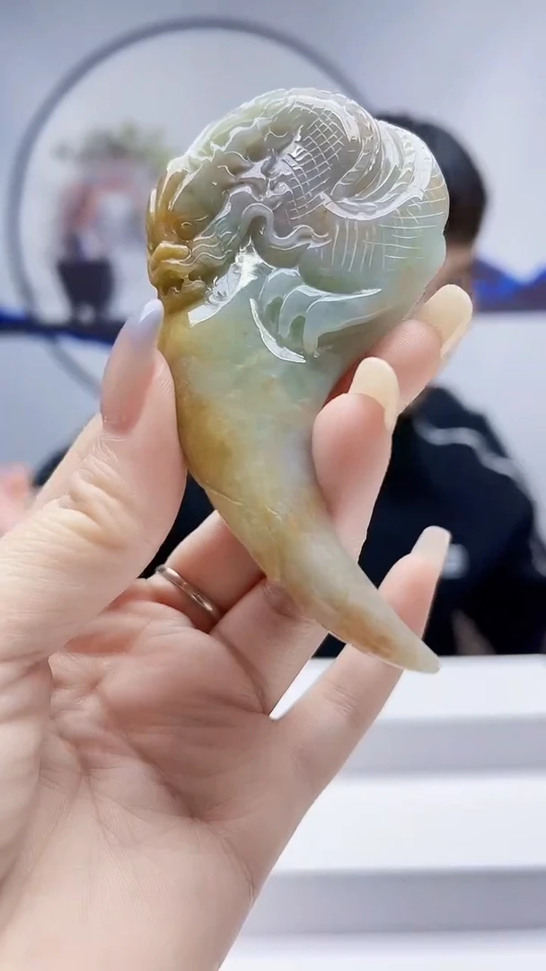 未镶嵌定制翡翠毛货挂件55