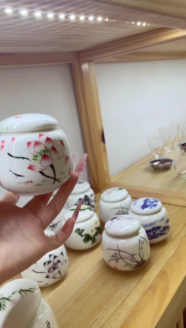 小茶叶罐荷花17#@@MCYGTCX17