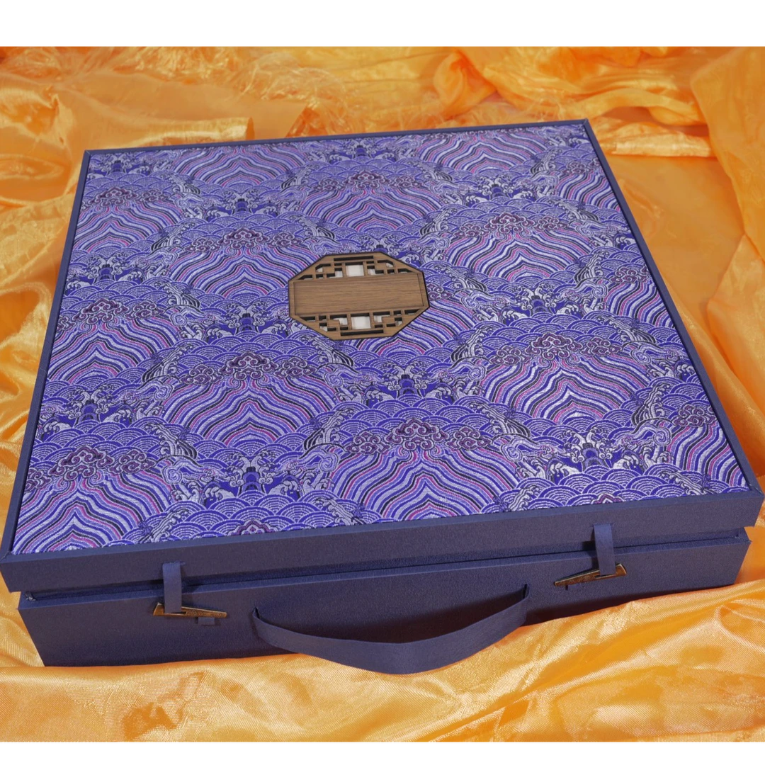 手绘唐卡专属文创礼盒【随机发货】