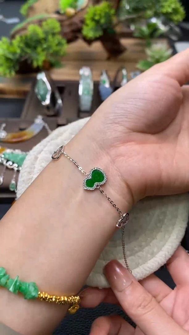 颈饰银S925镶嵌翡翠净货12263