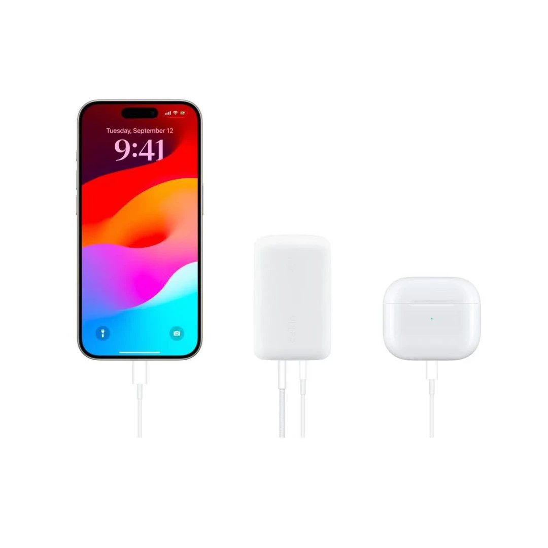 95新  Belkin/贝尔金 准新品 贝尔金双端口壁式42瓦 无包装