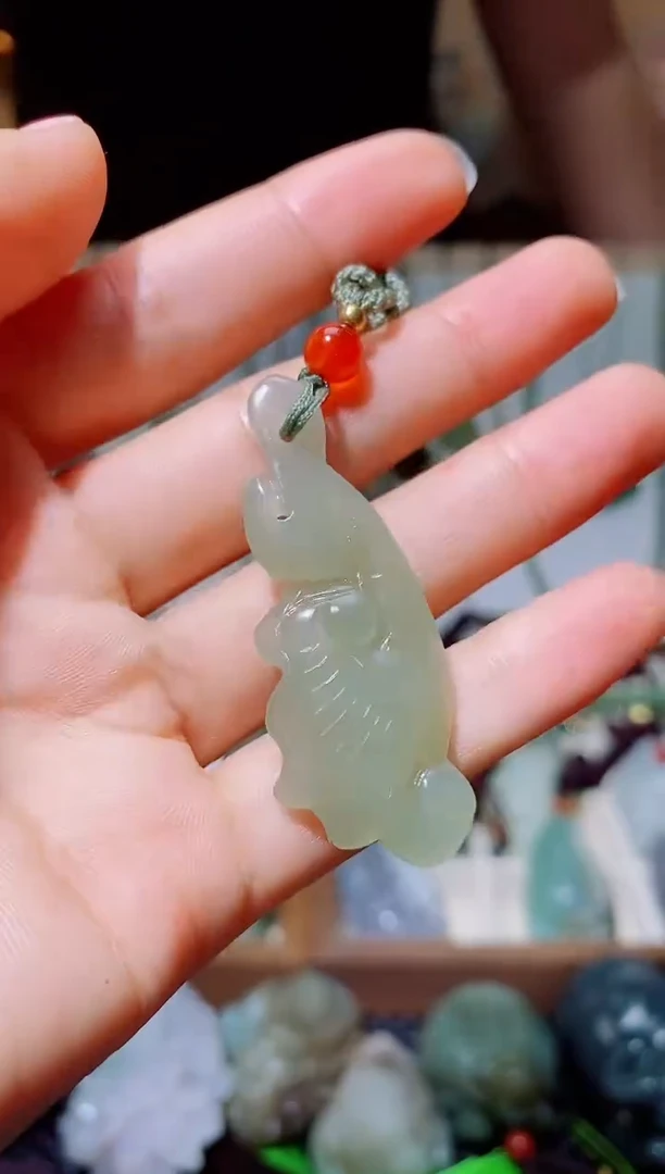 未镶嵌和田玉挂件1