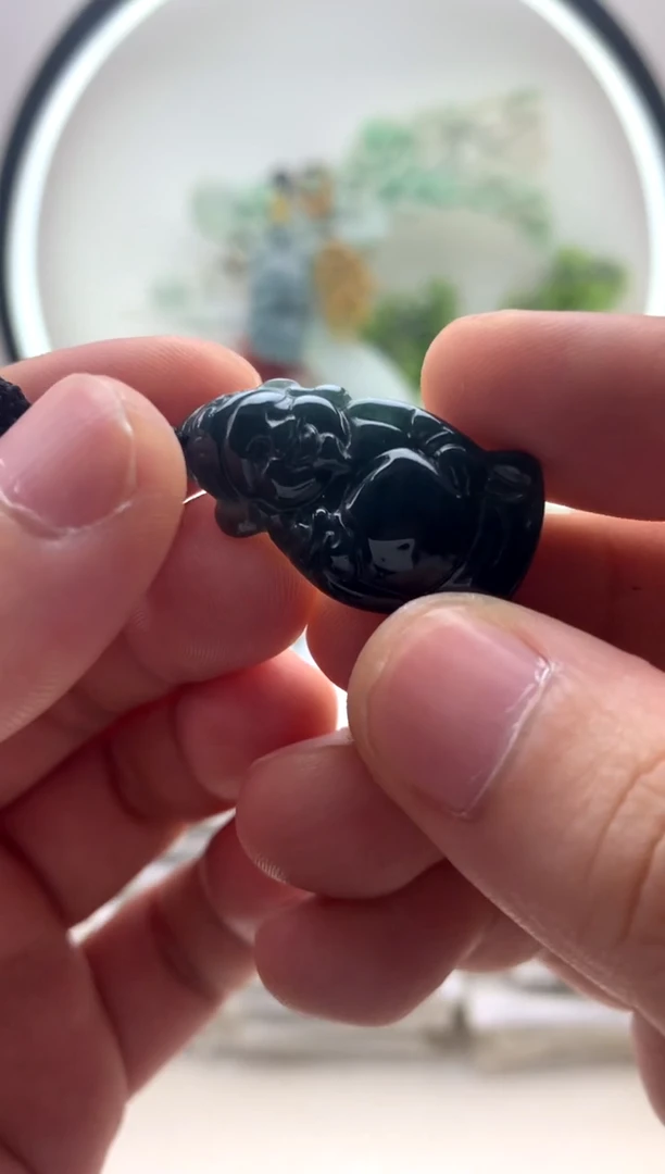 颈饰未镶嵌翡翠小财神