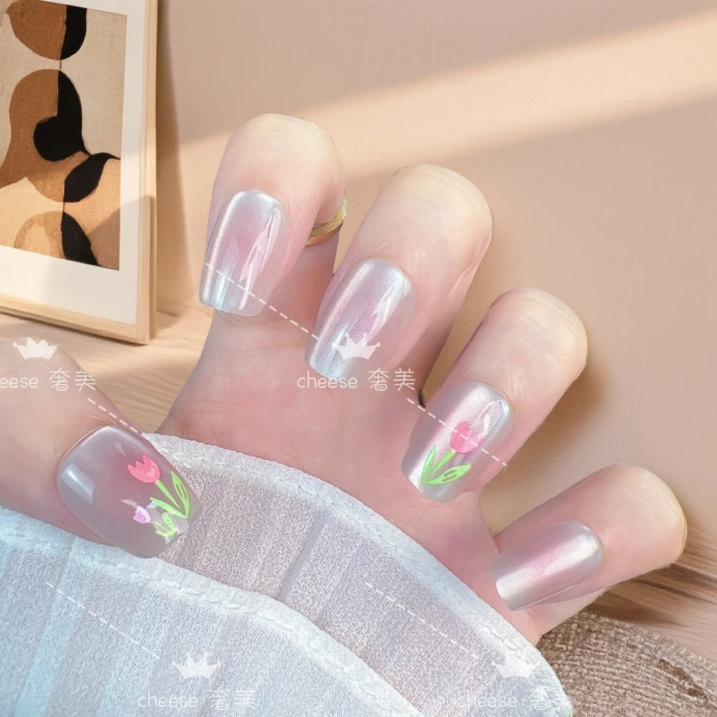 郁金香猫眼新款穿戴甲短款爆款高级感复古纯手工穿戴美甲显白