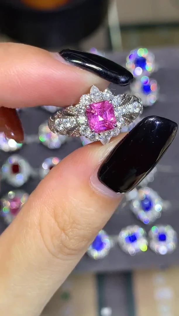 戒指彩色蓝宝石18K金镶嵌1.16CT