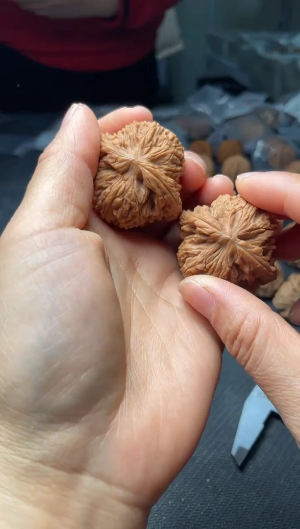 把件文玩核桃w184  南疆石 41尺