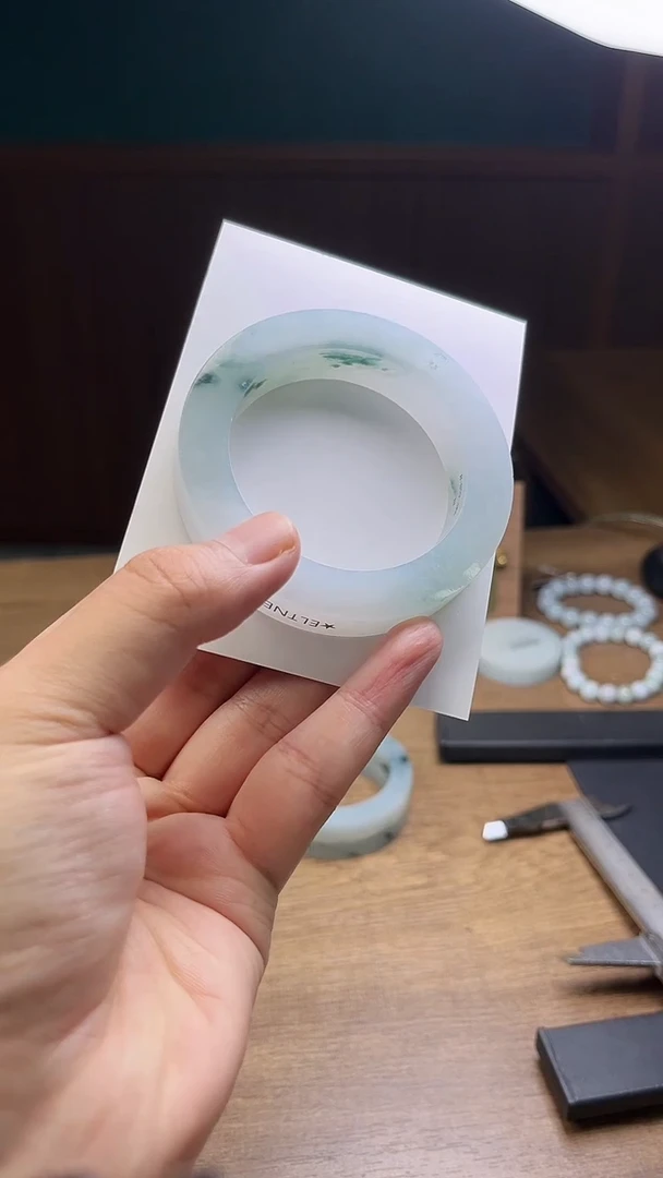 未镶嵌手镯定制翡翠荼****1定制