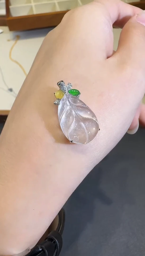 颈饰18K金镶嵌翡翠X1125-512-412