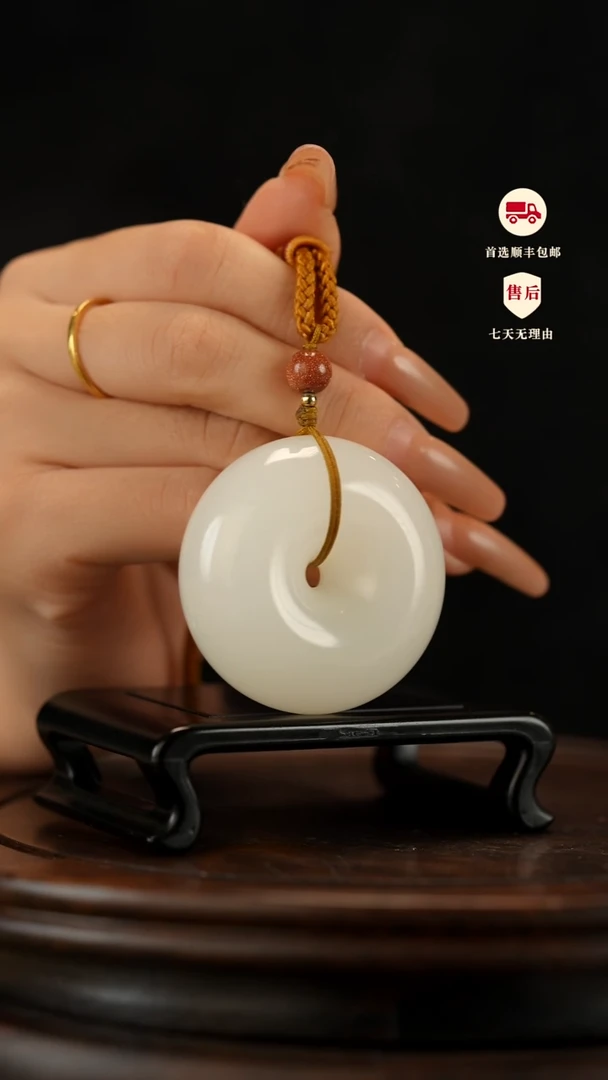云南石荔枝白雕刻：平安扣手把件挂件