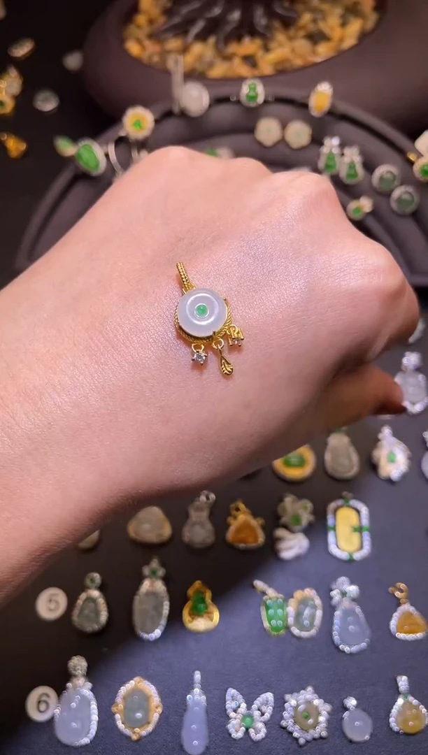 吊坠(不含链)银S925镶嵌翡翠1