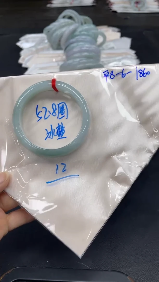 未镶嵌手镯翡翠翡翠手镯