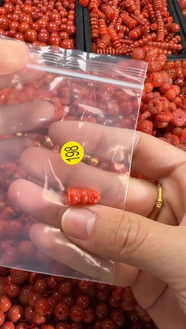 【闪购商品】南红玛瑙颈饰未镶嵌1