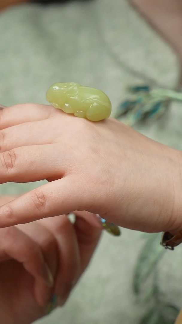 未镶嵌和田玉挂件吊坠