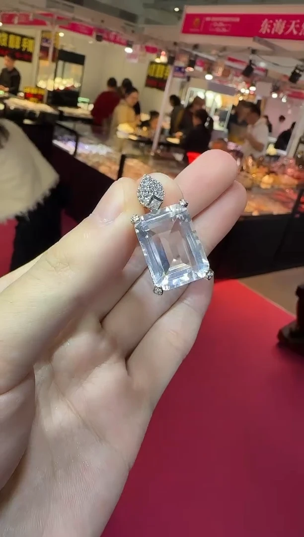 颈饰银S925镶嵌水晶25ct13*18mm