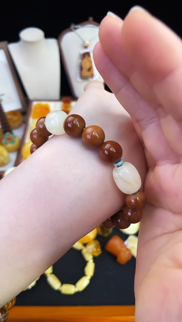 琥珀未镶嵌珠宝奇石柒月