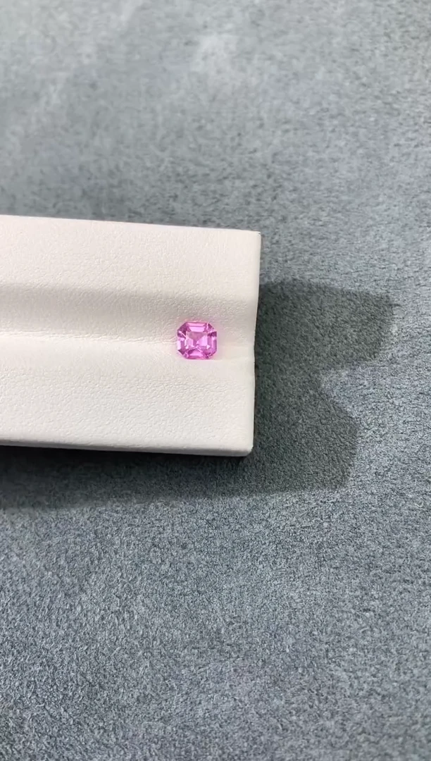 裸石彩色蓝宝石无烧 粉色蓝宝石 0.68CT