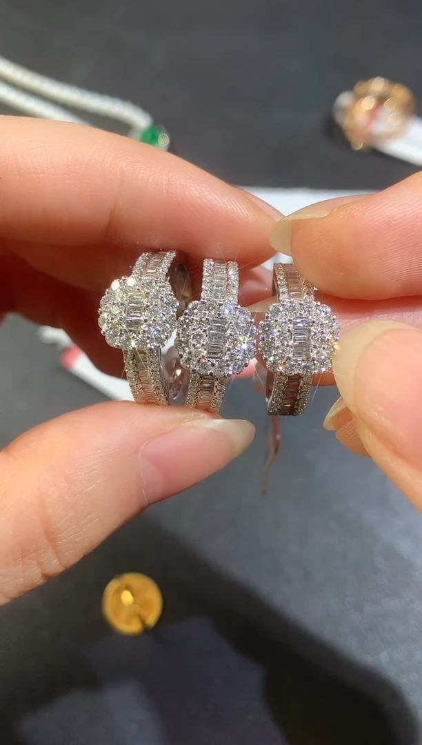 18K金镶嵌戒指钻石多样性发其一E90|4999