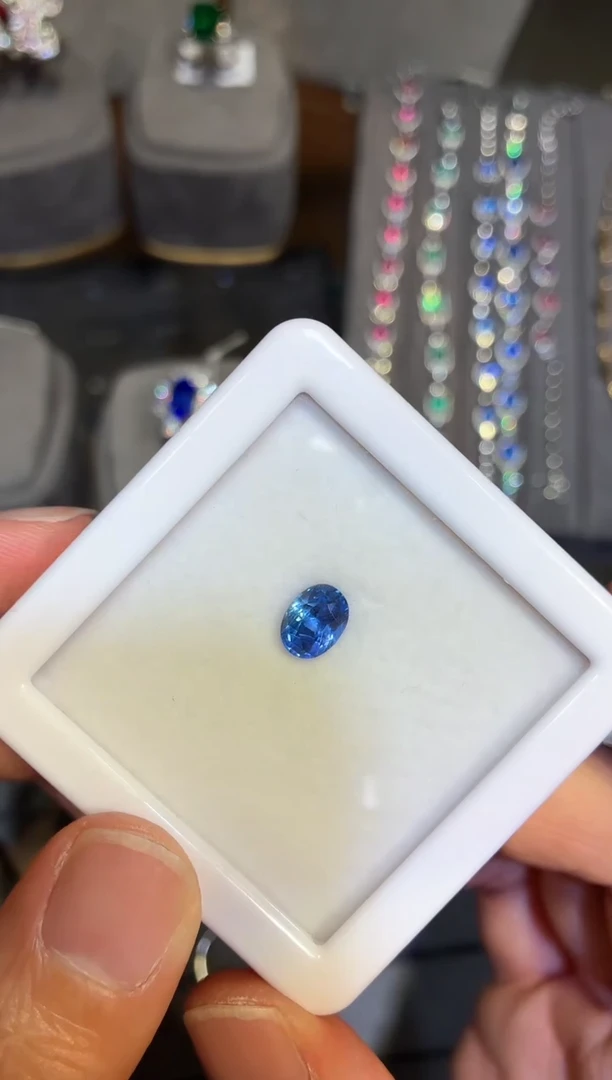 裸石蓝宝石未镶嵌【闪购】2.7ct/七天鉴赏
