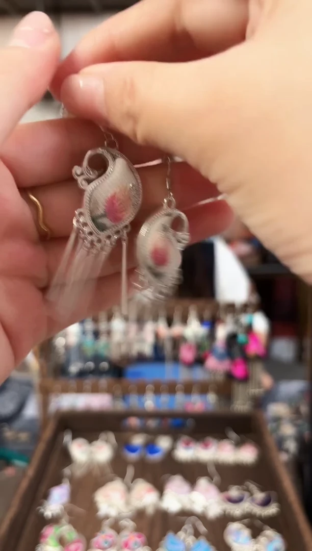 织绣民族风非遗老绣饰品102