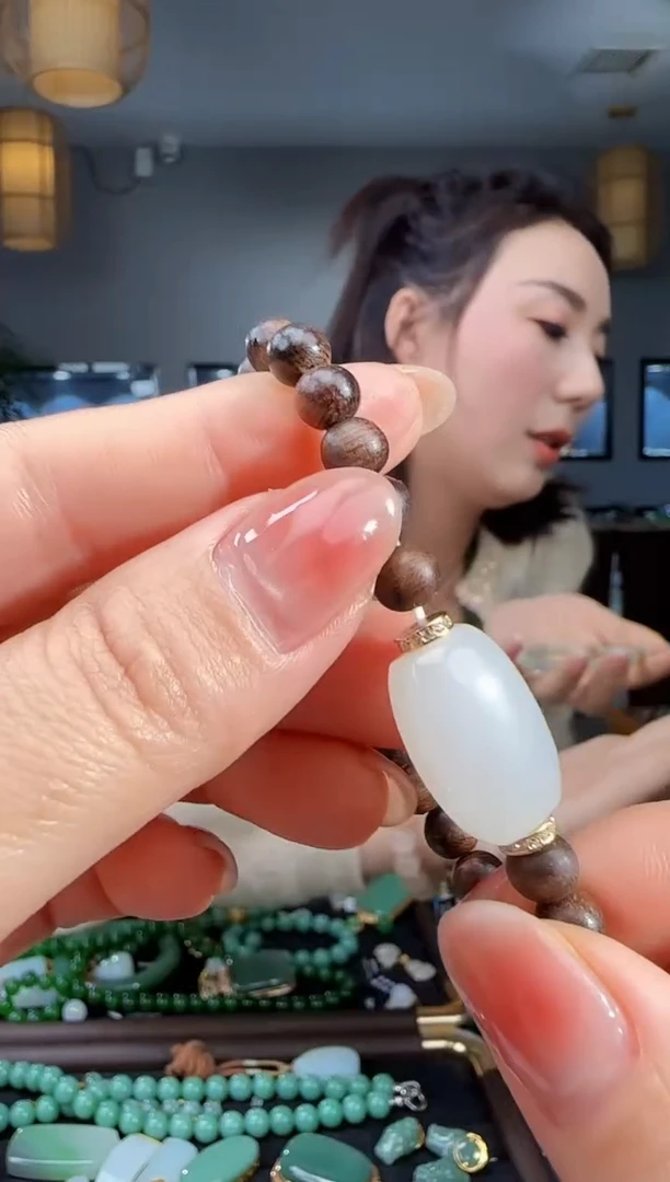 未镶嵌手链和田玉1