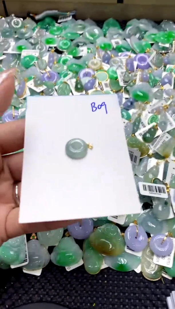 【闪购商品】翡翠颈饰18K金镶嵌111111111111111111