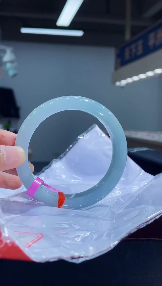 未镶嵌手镯翡翠2