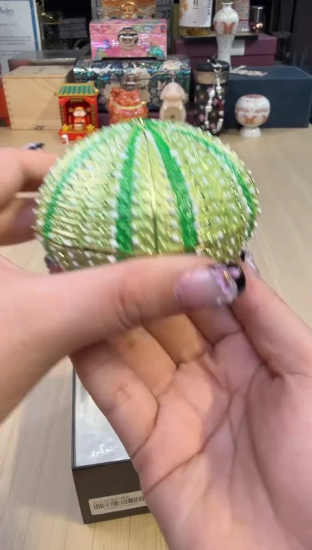 222七宝绿色满钻海胆