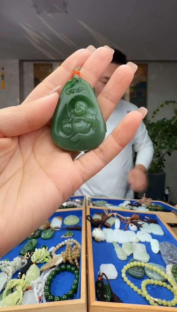 颈饰未镶嵌和田玉拍一发一