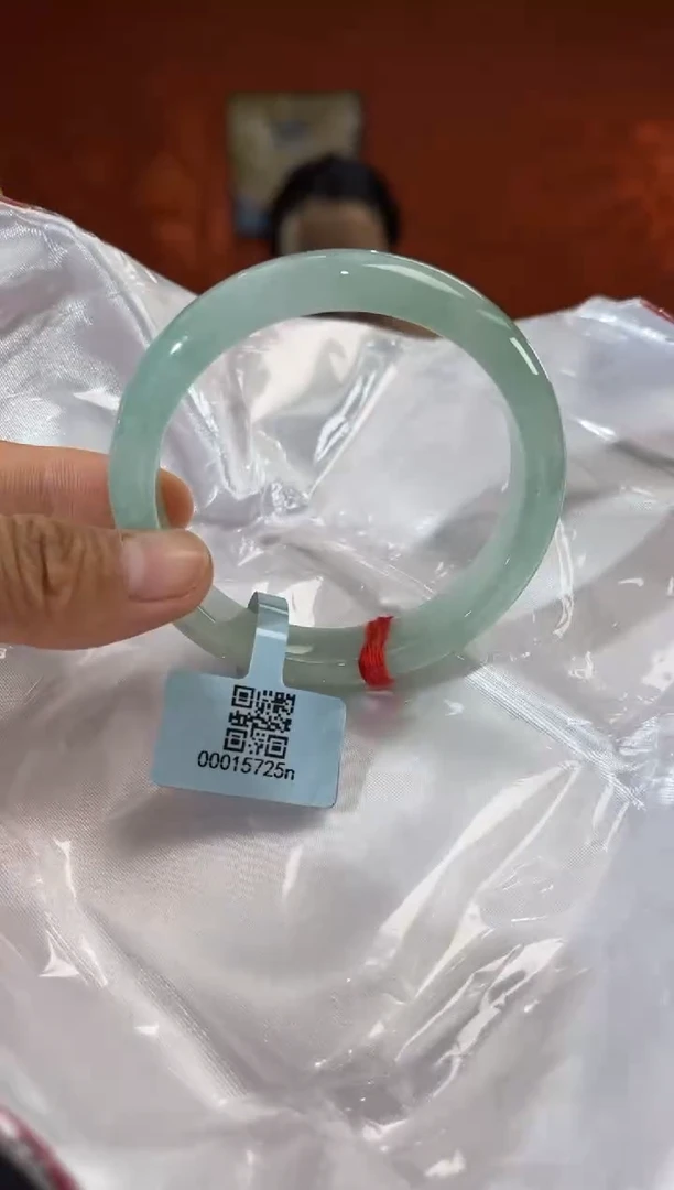 未镶嵌手镯翡翠6        圈口58