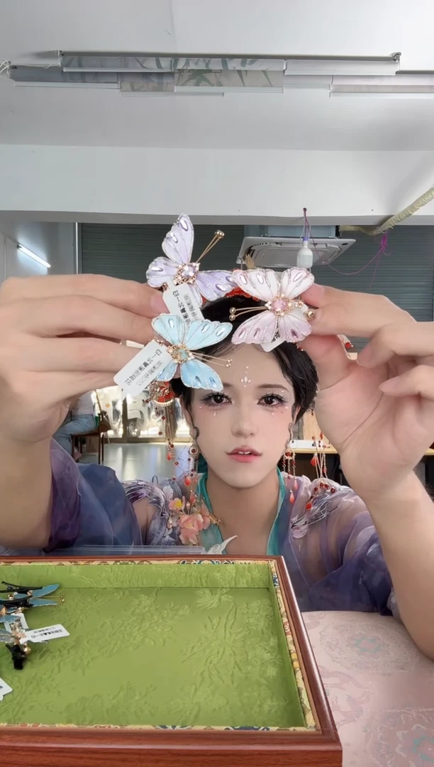 合金无791 造花液蝴蝶夹子三个