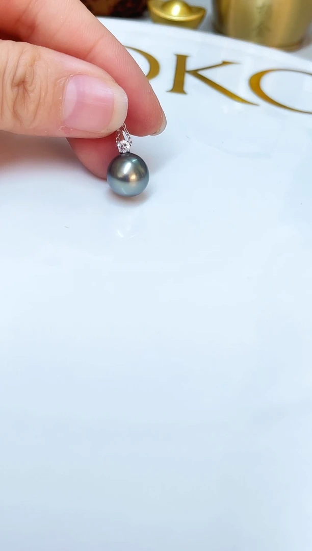 18K金镶嵌颈饰海水珍珠11mm