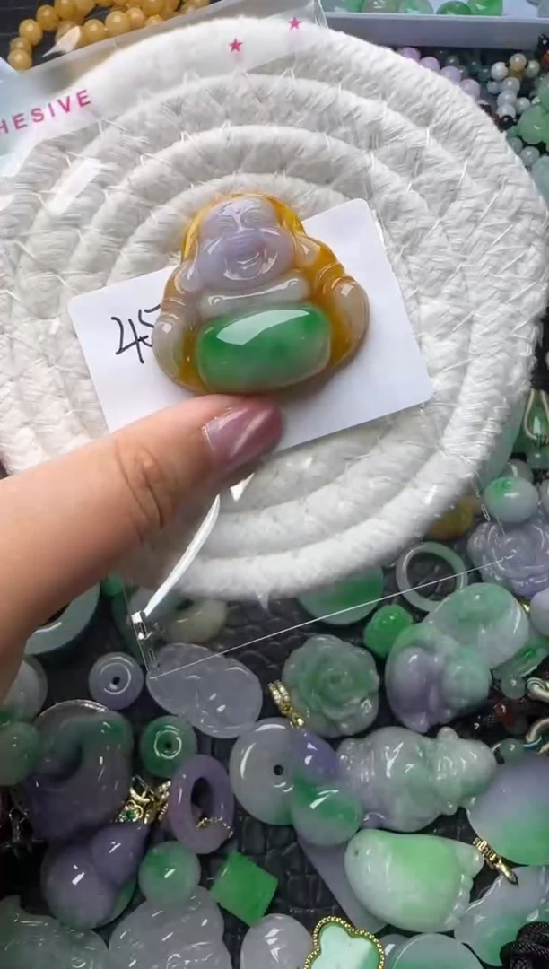 颈饰未镶嵌翡翠天然缅甸翡翠吊坠